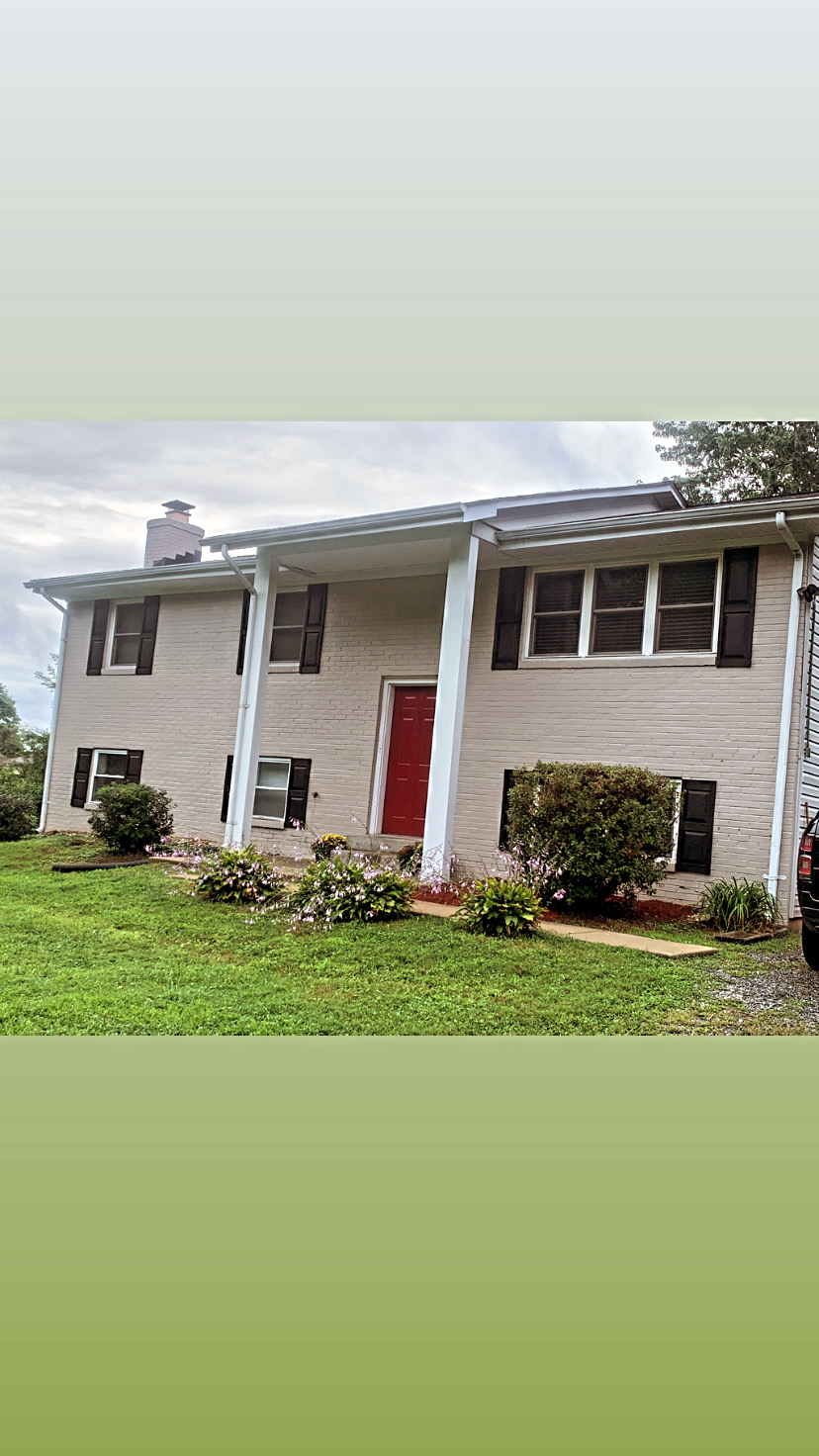 Exterior of 9605 Oriole Lane